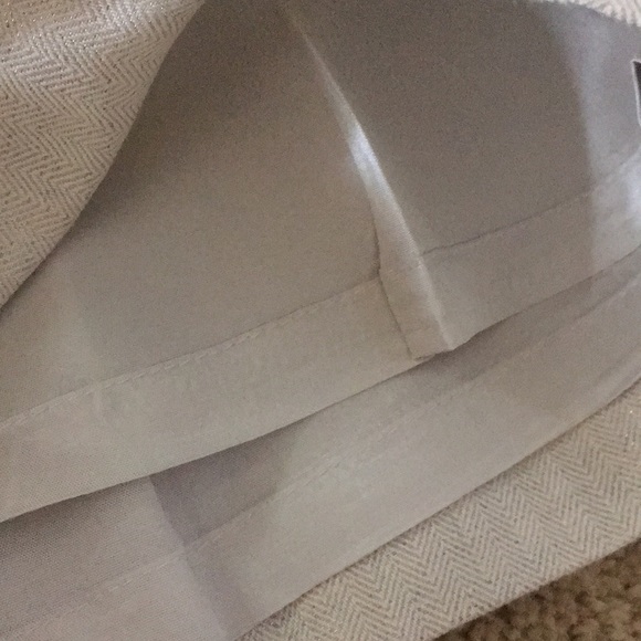 Shorts - Picture 6 of 7